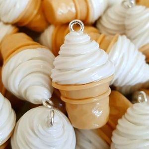 🚫SOLD🚫 Ice cream Necklace (polymer clay)